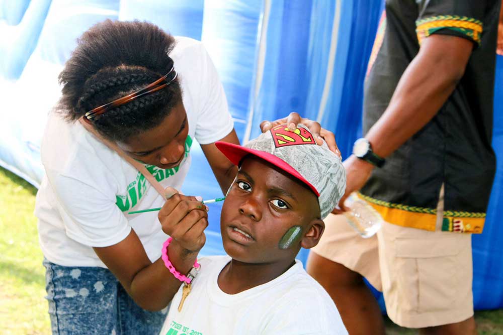 Nigerian Face Painting on Nigeria's Independence Day Picnic